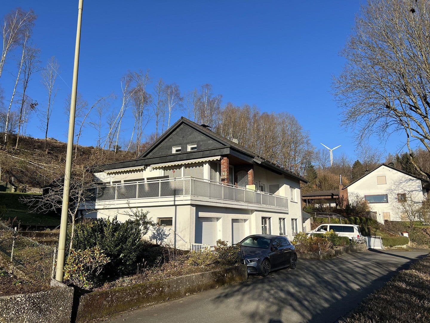 Prodej domu 230 m², pozemek 887 m², Siegen, Severní Porýní-Vestfálsko Prodej domu 230 m², pozemek 887 m², Siegen, Severní Porýní-Vestfálsko