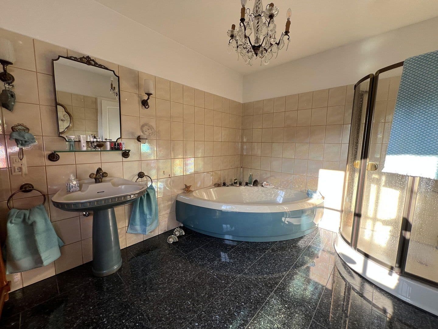 Prodej domu 190 m², pozemek 632 m², Remagen, Porýní-Falc Prodej domu 190 m², pozemek 632 m², Remagen, Porýní-Falc