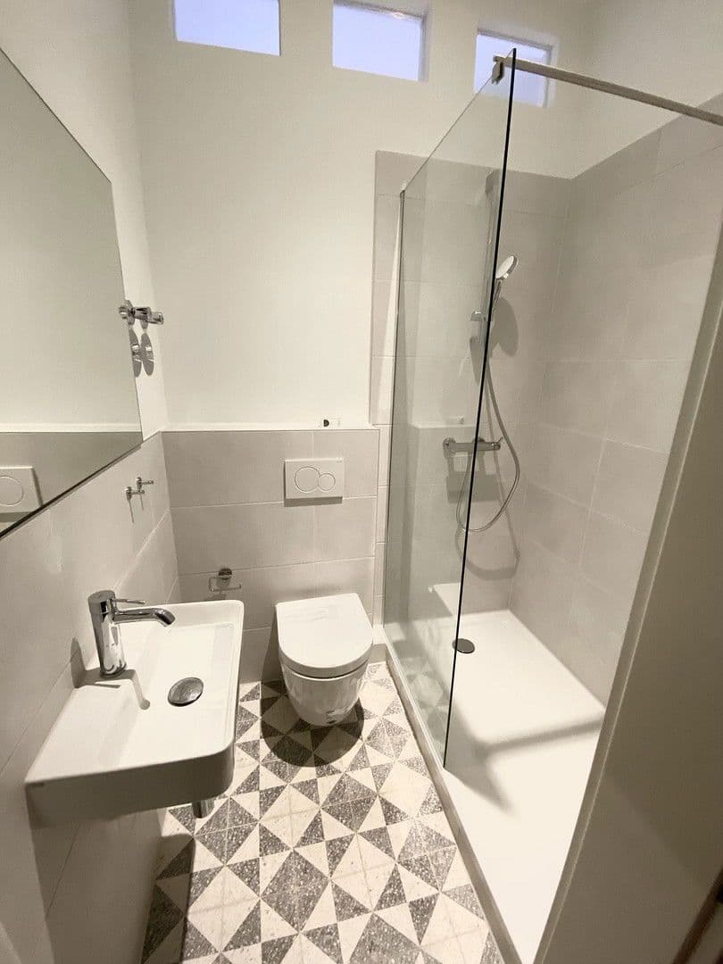 Pronájem bytu 3+1 65 m², Marienwerderstr. 3, Hannover, Dolní Sasko Pronájem bytu 3+1 65 m², Marienwerderstr. 3, Hannover, Dolní Sasko