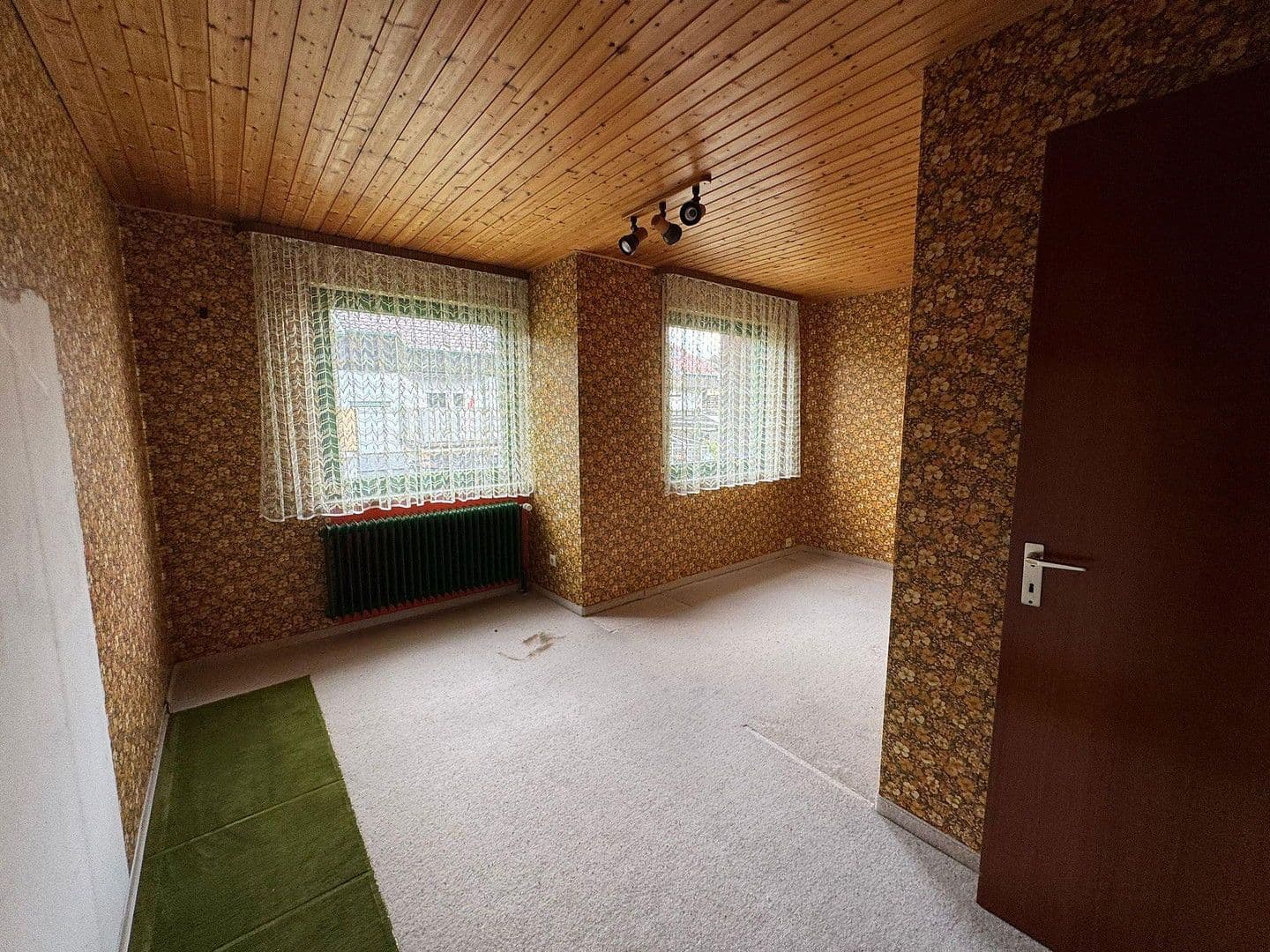 Prodej domu 120 m², pozemek 186 m², Ehningen, Bádensko-Württembersko Prodej domu 120 m², pozemek 186 m², Ehningen, Bádensko-Württembersko