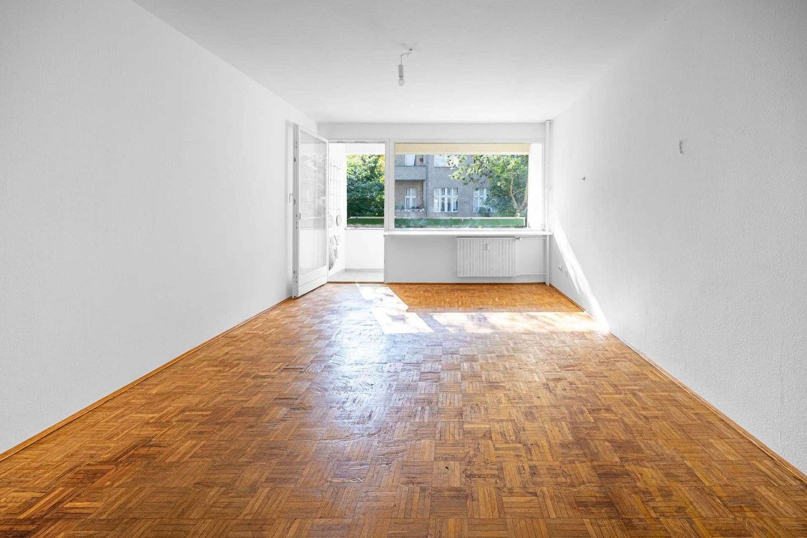 Prodej bytu 1+1 32 m², Altmarkstr. 10, Berlin, Berlín Prodej bytu 1+1 32 m², Altmarkstr. 10, Berlin, Berlín