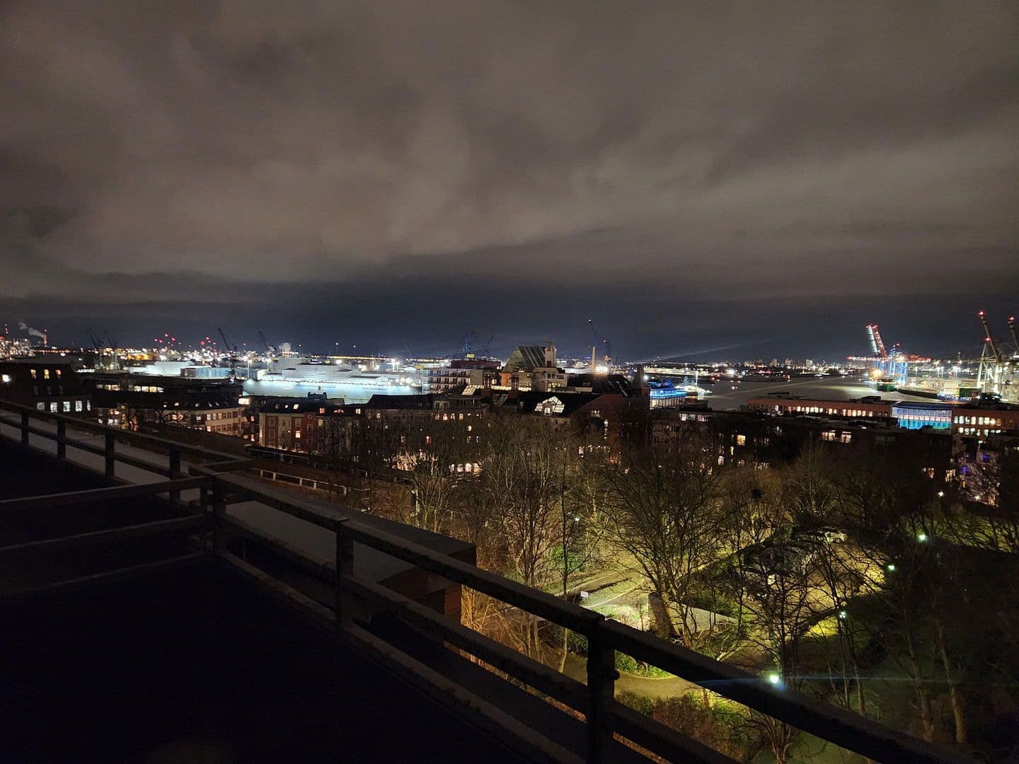 Prodej bytu 2+1 90 m², Breite Straße 116, Hamburg, Hamburg Prodej bytu 2+1 90 m², Breite Straße 116, Hamburg, Hamburg