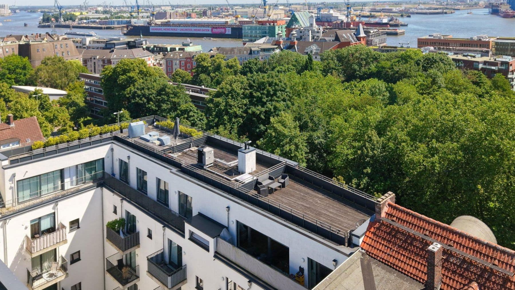 Prodej bytu 2+1 90 m², Breite Straße 116, Hamburg, Hamburg Prodej bytu 2+1 90 m², Breite Straße 116, Hamburg, Hamburg