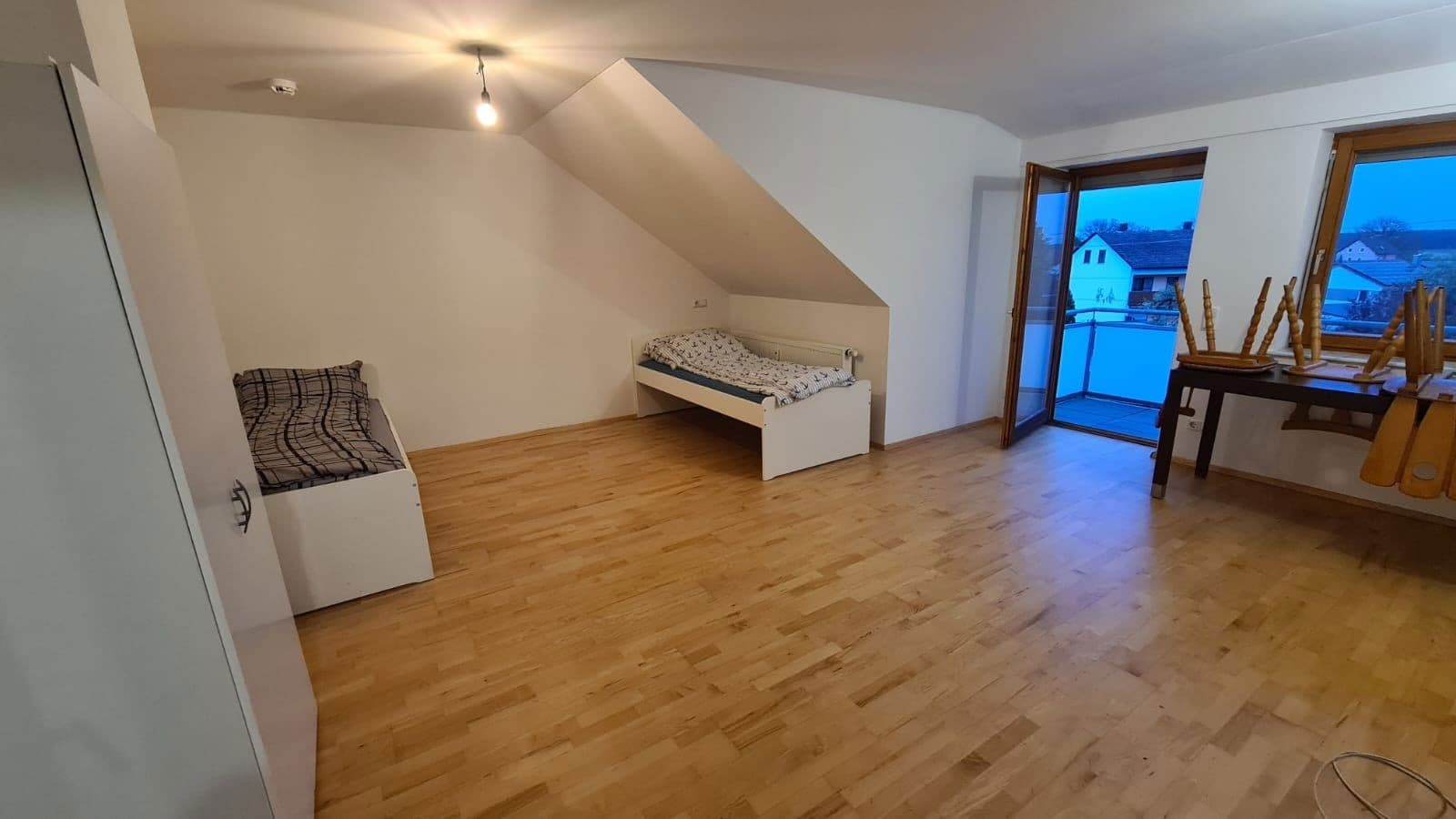 Pronájem bytu 4+1 80 m², Reinschmiedstraße, Vohburg an der Donau, Bavorsko Pronájem bytu 4+1 80 m², Reinschmiedstraße, Vohburg an der Donau, Bavorsko