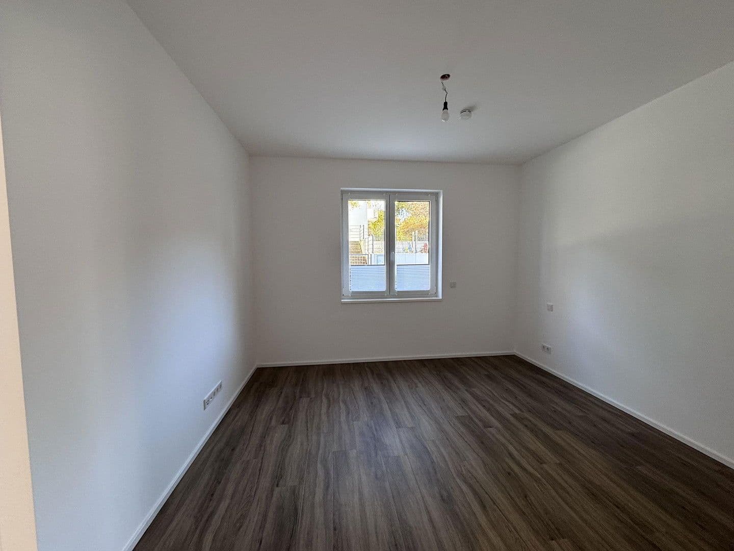 Pronájem bytu 3+1 83 m², Poing, Bavorsko Pronájem bytu 3+1 83 m², Poing, Bavorsko