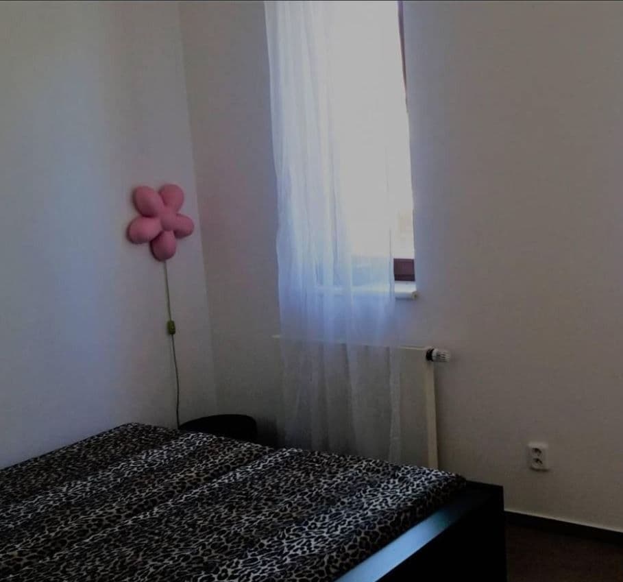 Pronájem bytu 2+kk 55 m², Nad Paloučkem, Beroun, Středočeský kraj Pronájem bytu 2+kk 55 m², Nad Paloučkem, Beroun, Středočeský kraj