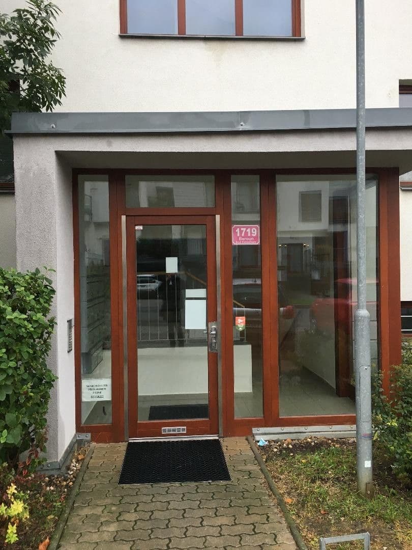 Pronájem bytu 2+kk 55 m², Nad Paloučkem, Beroun, Středočeský kraj Pronájem bytu 2+kk 55 m², Nad Paloučkem, Beroun, Středočeský kraj