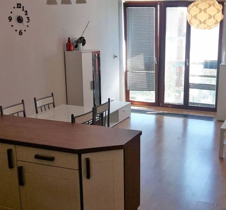 Pronájem bytu 2+kk 55 m², Nad Paloučkem, Beroun, Středočeský kraj Pronájem bytu 2+kk 55 m², Nad Paloučkem, Beroun, Středočeský kraj