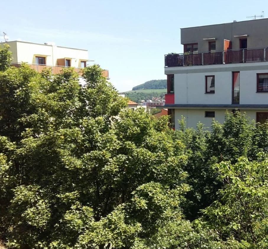 Pronájem bytu 2+kk 55 m², Nad Paloučkem, Beroun, Středočeský kraj Pronájem bytu 2+kk 55 m², Nad Paloučkem, Beroun, Středočeský kraj