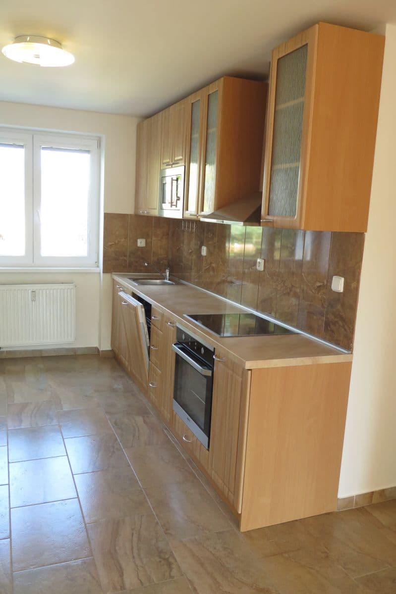 Pronájem bytu 3+1 76 m², Kochova, Chomutov, Ústecký kraj Pronájem bytu 3+1 76 m², Kochova, Chomutov, Ústecký kraj