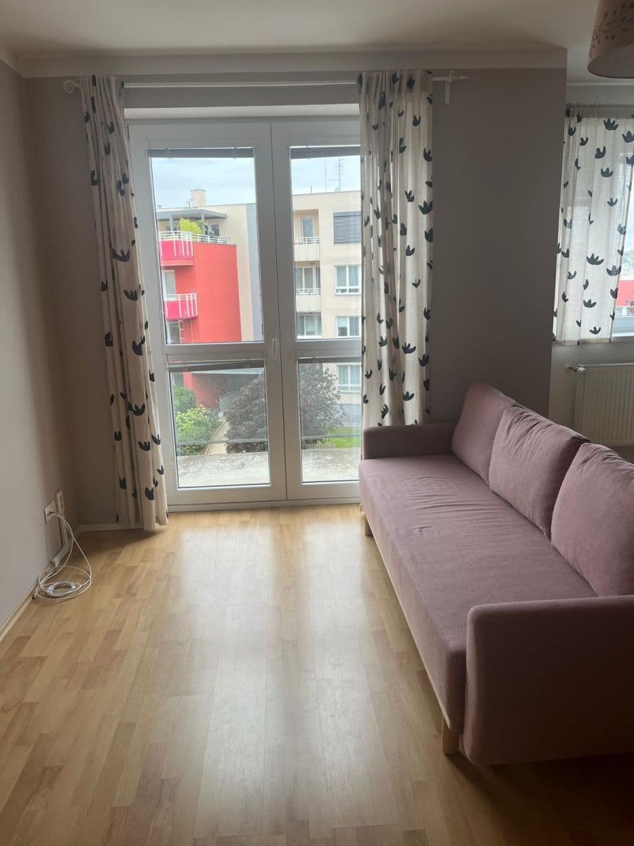 Pronájem bytu 1+kk 34 m², Přeučilova, Praha, Praha Pronájem bytu 1+kk 34 m², Přeučilova, Praha, Praha