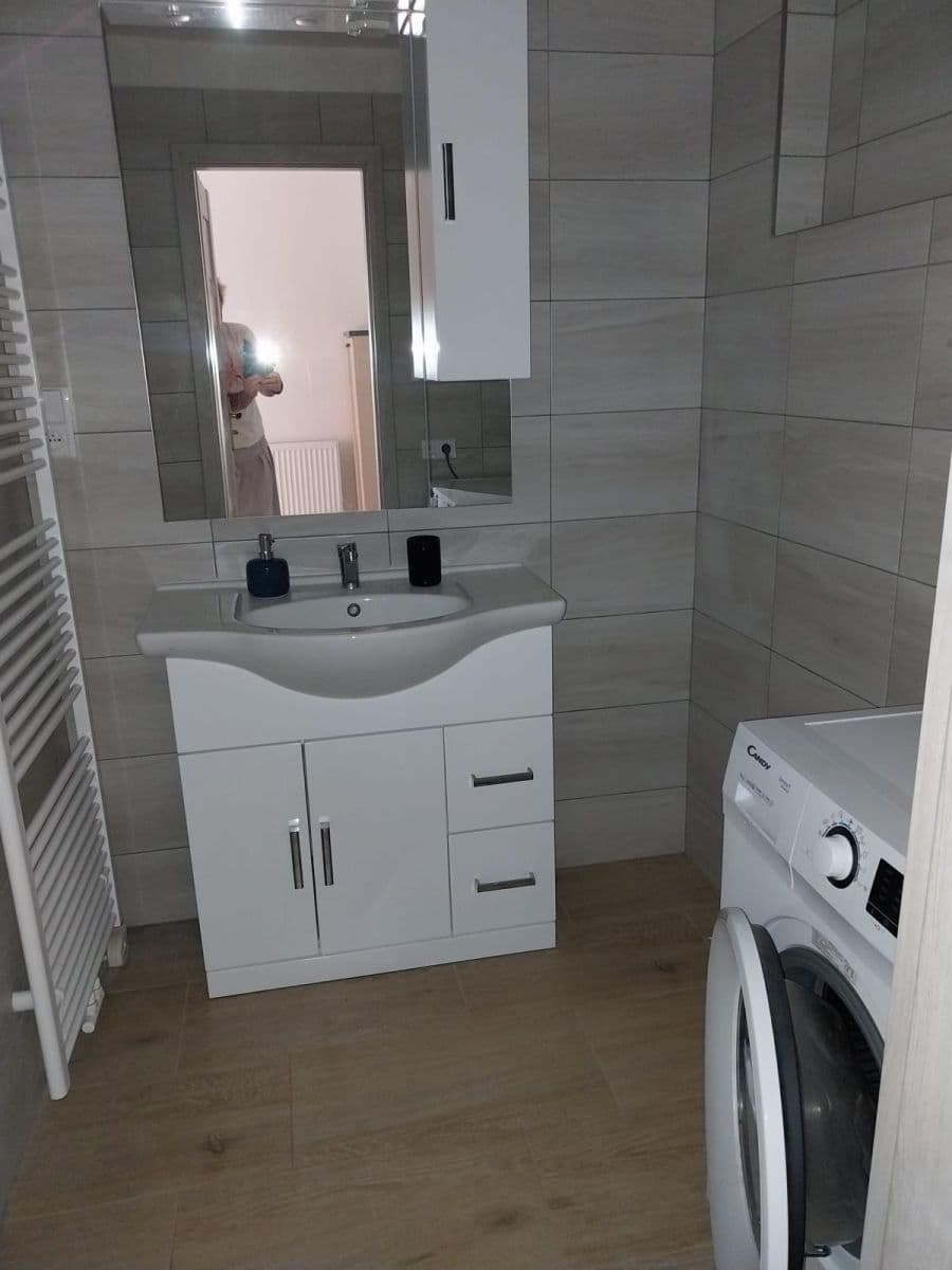 Pronájem bytu 1+1 50 m², Nálevkova, Olomouc, Olomoucký kraj Pronájem bytu 1+1 50 m², Nálevkova, Olomouc, Olomoucký kraj