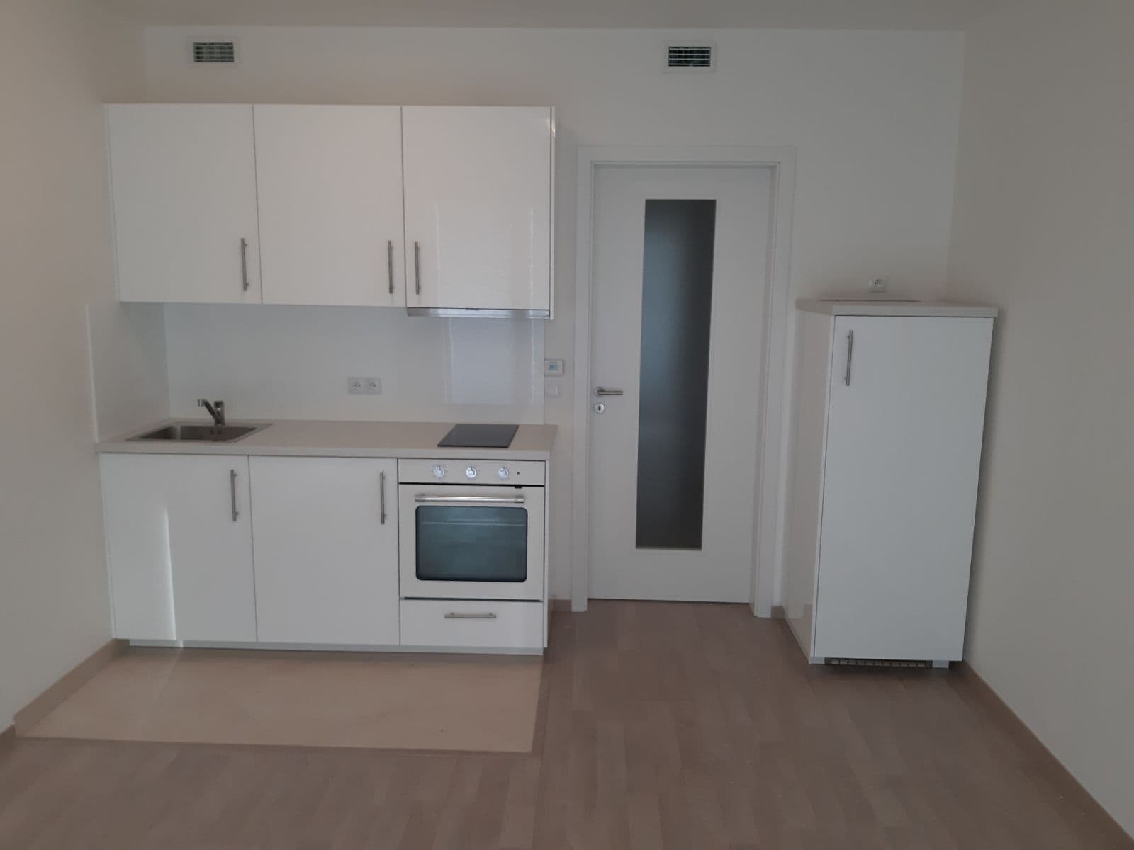 Pronájem bytu 1+kk 29 m², U Radosti, Praha, Praha Pronájem bytu 1+kk 29 m², U Radosti, Praha, Praha