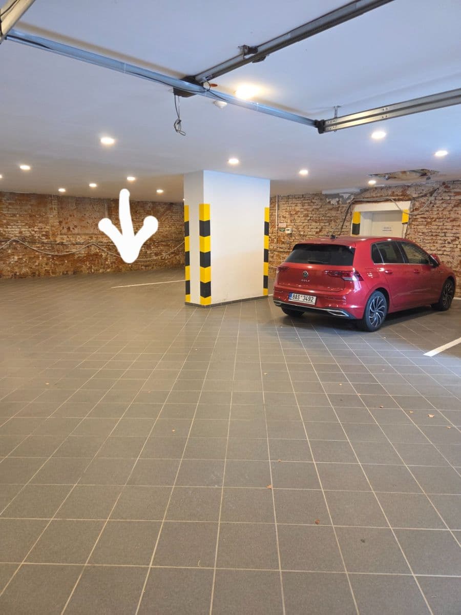 Prodej garáže 18 m², V Pitkovičkách, Praha, Praha Prodej garáže 18 m², V Pitkovičkách, Praha, Praha