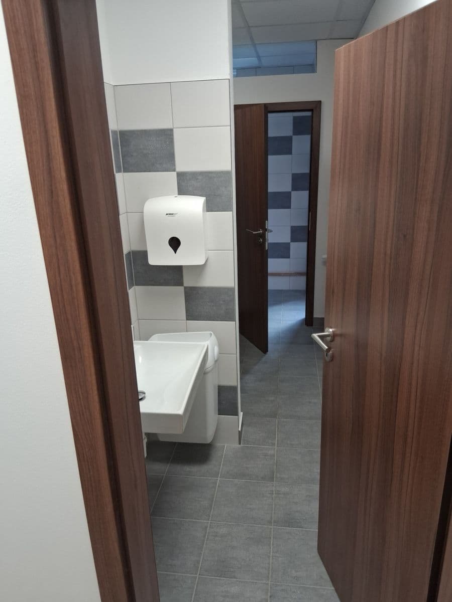 Pronájem kanceláře 250 m², Hudcova, Brno, Jihomoravský kraj Pronájem kanceláře 250 m², Hudcova, Brno, Jihomoravský kraj