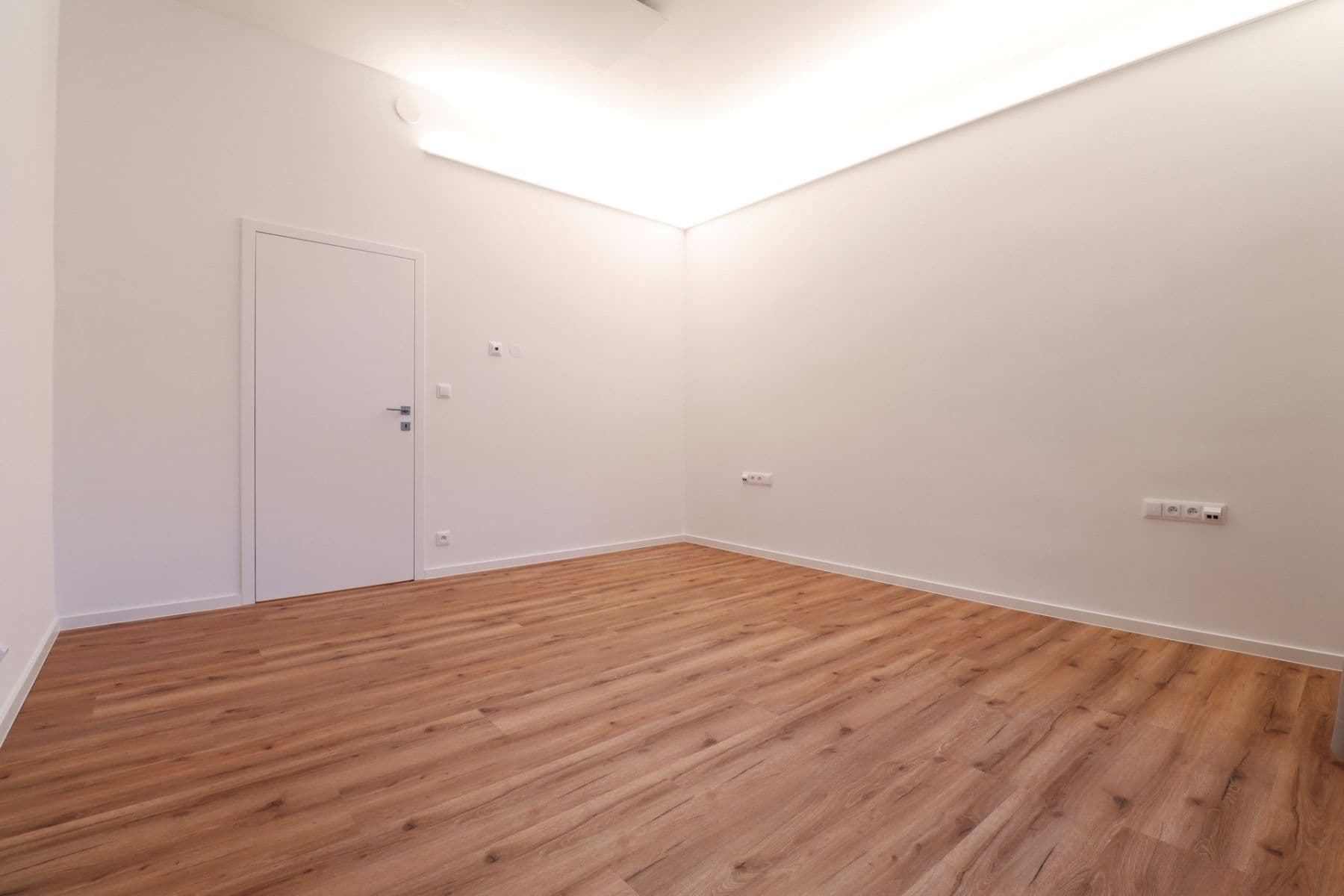Pronájem bytu 3+1 78 m², Londýnská, Praha, Praha Pronájem bytu 3+1 78 m², Londýnská, Praha, Praha