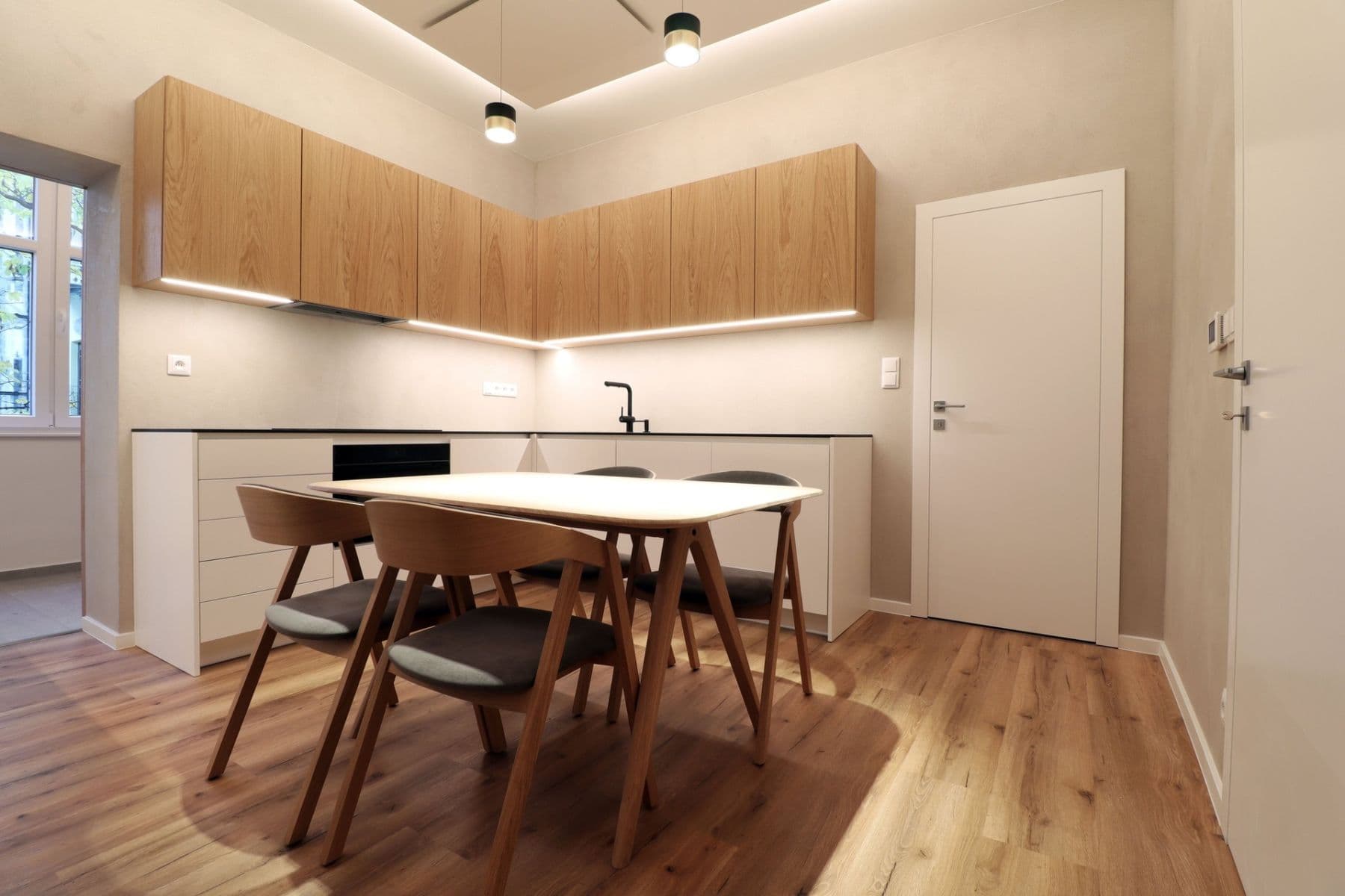 Pronájem bytu 3+1 78 m², Londýnská, Praha, Praha Pronájem bytu 3+1 78 m², Londýnská, Praha, Praha