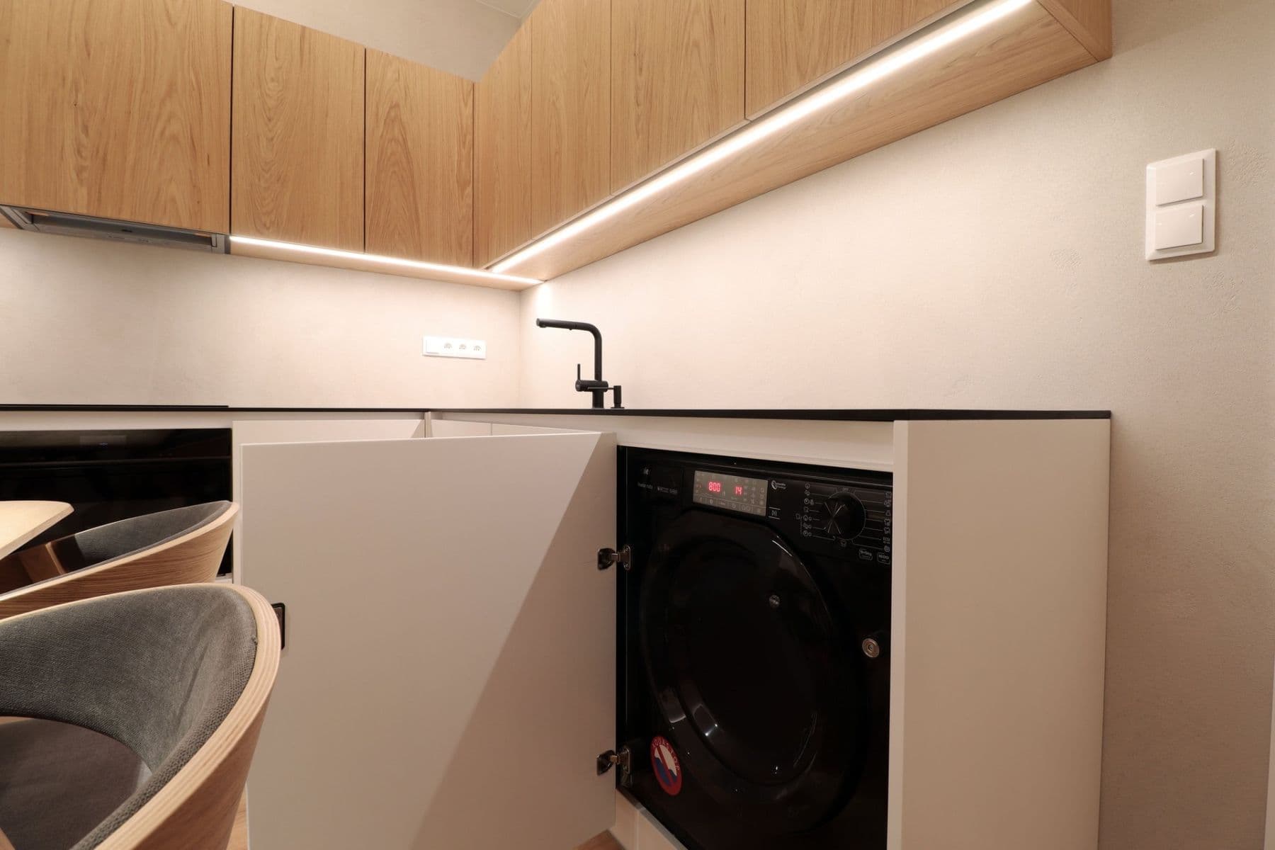 Pronájem bytu 3+1 78 m², Londýnská, Praha, Praha Pronájem bytu 3+1 78 m², Londýnská, Praha, Praha