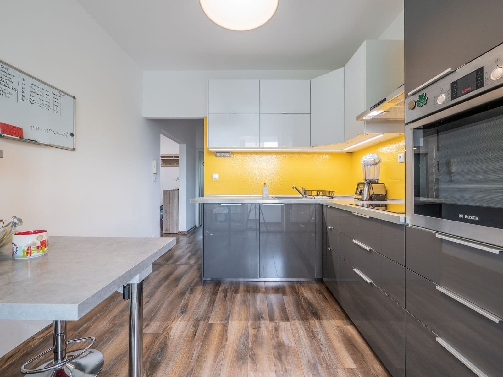 Pronájem bytu 3+1 68 m², Krásnohorská, Petržalka, Bratislavský kraj Pronájem bytu 3+1 68 m², Krásnohorská, Petržalka, Bratislavský kraj