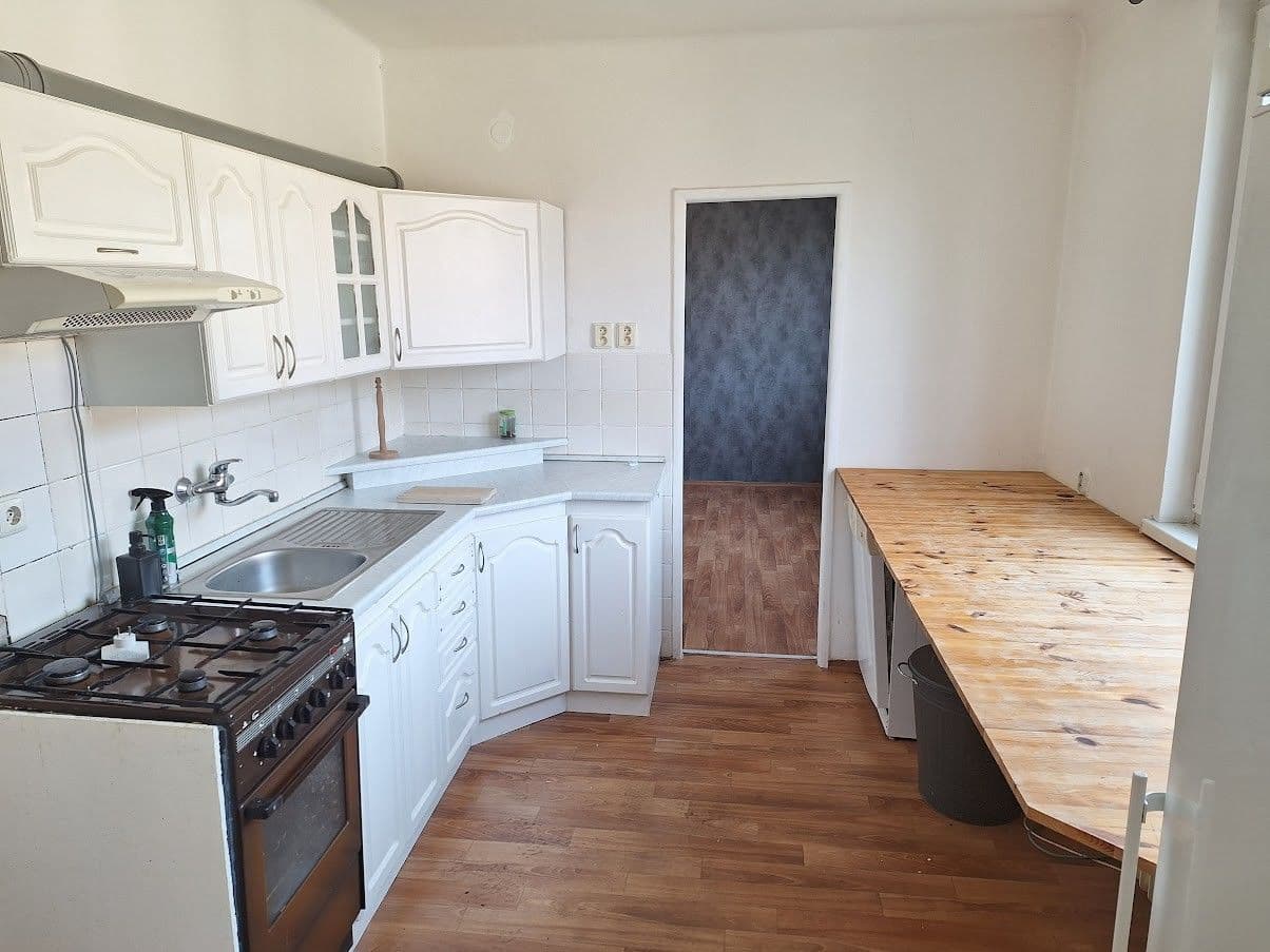 Pronájem bytu 3+kk 78 m², Pluhův Žďár, Jihočeský kraj Pronájem bytu 3+kk 78 m², Pluhův Žďár, Jihočeský kraj