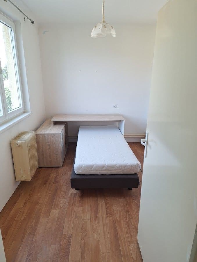 Pronájem bytu 3+kk 78 m², Pluhův Žďár, Jihočeský kraj Pronájem bytu 3+kk 78 m², Pluhův Žďár, Jihočeský kraj