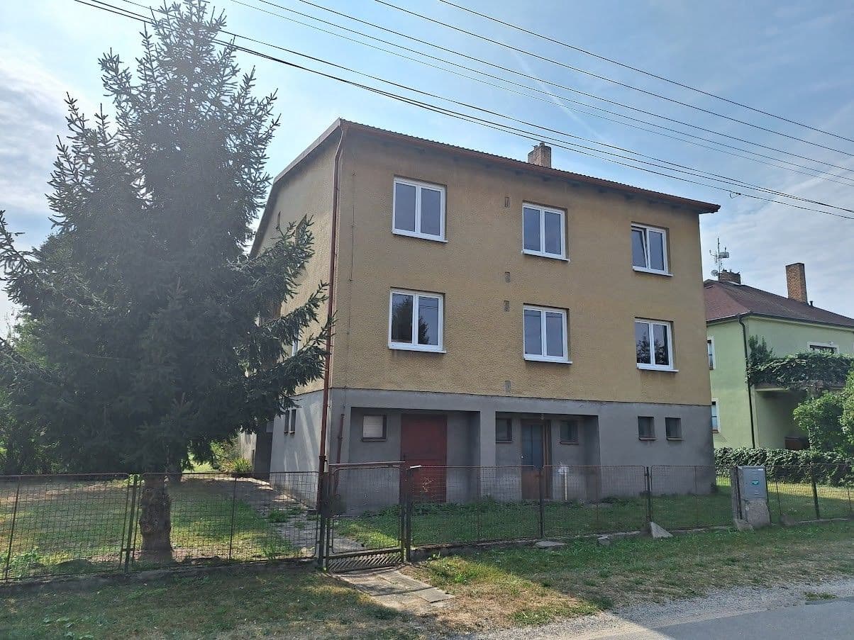 Pronájem bytu 3+kk 78 m², Pluhův Žďár, Jihočeský kraj Pronájem bytu 3+kk 78 m², Pluhův Žďár, Jihočeský kraj