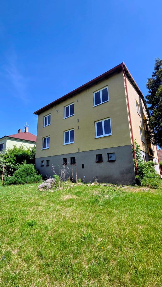 Pronájem bytu 3+kk 78 m², Pluhův Žďár, Jihočeský kraj Pronájem bytu 3+kk 78 m², Pluhův Žďár, Jihočeský kraj