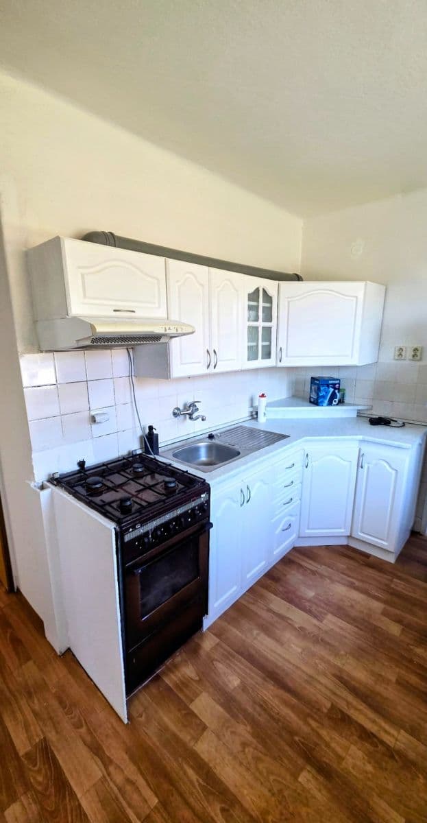 Pronájem bytu 3+kk 78 m², Pluhův Žďár, Jihočeský kraj Pronájem bytu 3+kk 78 m², Pluhův Žďár, Jihočeský kraj