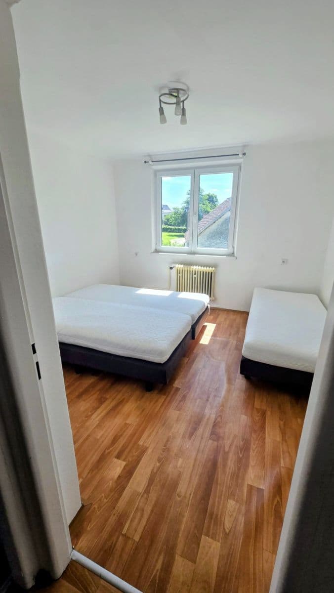 Pronájem bytu 3+kk 78 m², Pluhův Žďár, Jihočeský kraj Pronájem bytu 3+kk 78 m², Pluhův Žďár, Jihočeský kraj