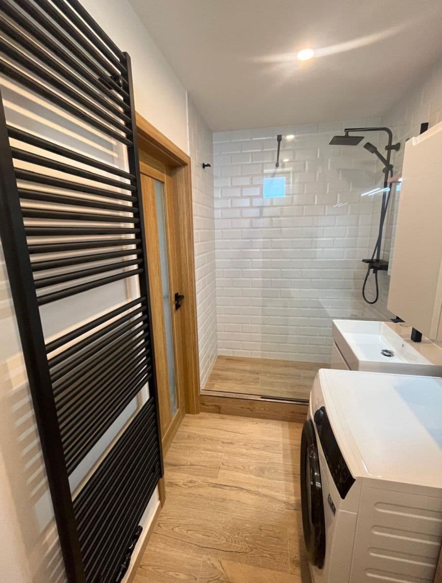 Pronájem bytu 2+1 43 m², Revoluční, Měšice, Středočeský kraj Pronájem bytu 2+1 43 m², Revoluční, Měšice, Středočeský kraj