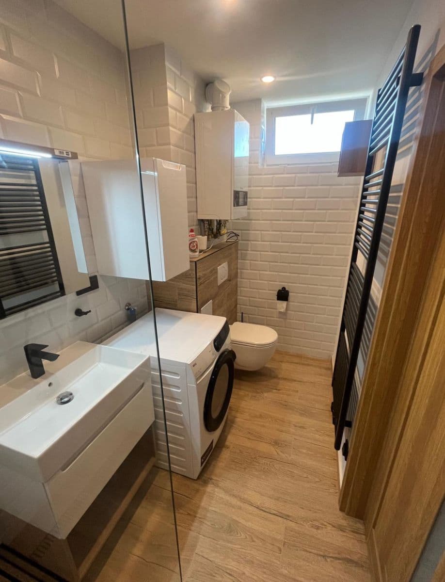 Pronájem bytu 2+1 43 m², Revoluční, Měšice, Středočeský kraj Pronájem bytu 2+1 43 m², Revoluční, Měšice, Středočeský kraj