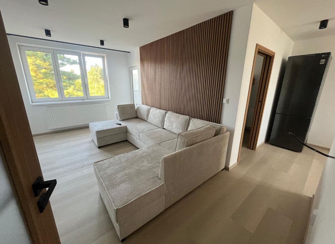 Pronájem bytu 2+1 43 m², Revoluční, Měšice, Středočeský kraj Pronájem bytu 2+1 43 m², Revoluční, Měšice, Středočeský kraj