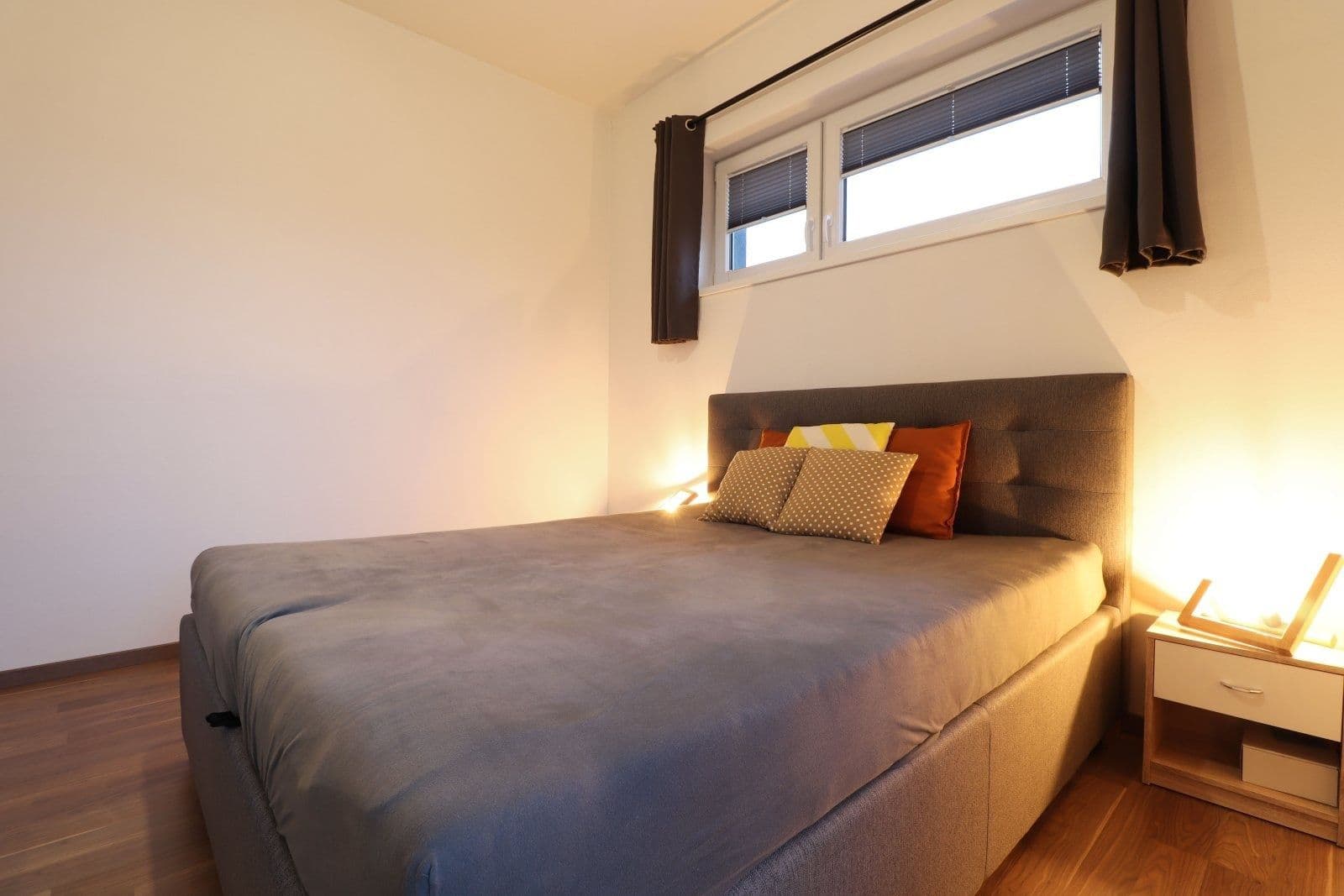 Pronájem bytu 3+kk 74 m², Rižská, Praha, Praha Pronájem bytu 3+kk 74 m², Rižská, Praha, Praha