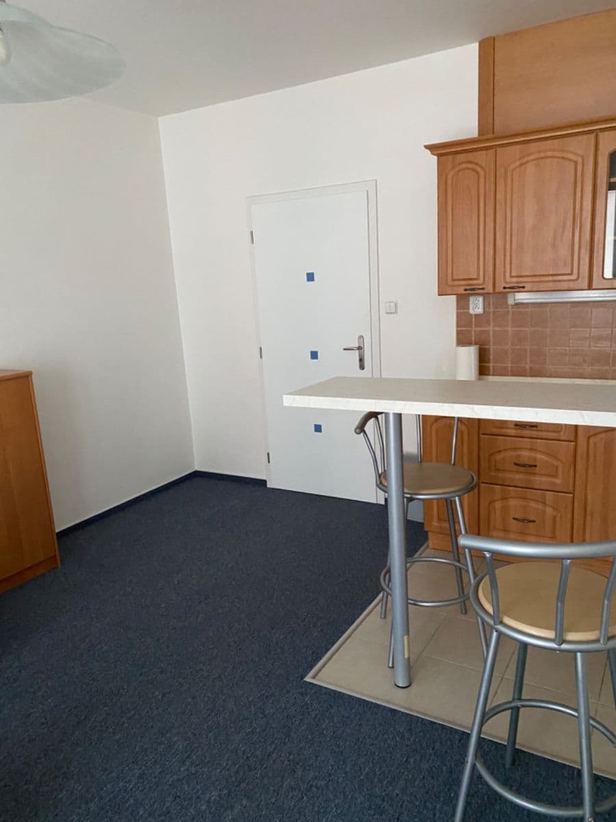 Pronájem bytu 1+kk 29 m², Mattioliho, Praha, Praha Pronájem bytu 1+kk 29 m², Mattioliho, Praha, Praha