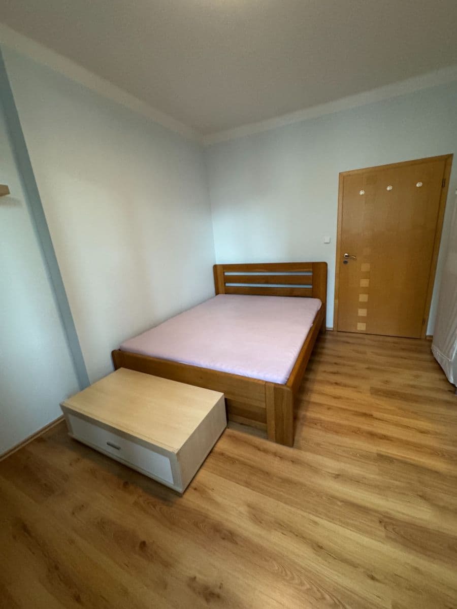 Pronájem bytu 3+kk 88 m², Vrázova, Praha, Praha Pronájem bytu 3+kk 88 m², Vrázova, Praha, Praha