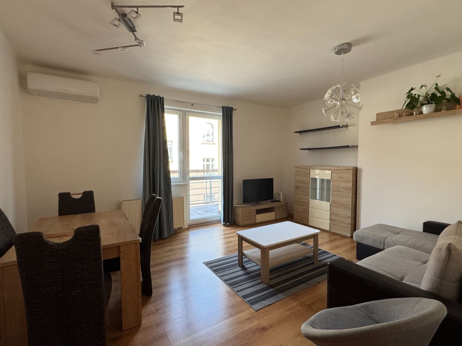 Pronájem bytu 3+kk 88 m², Vrázova, Praha, Praha Pronájem bytu 3+kk 88 m², Vrázova, Praha, Praha