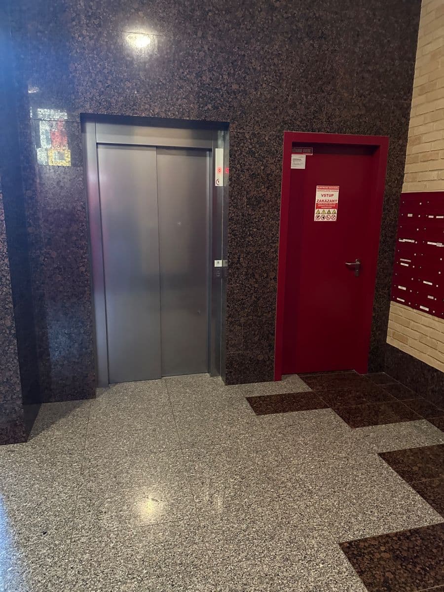 Pronájem bytu 2+1 53 m², Bosákova, Petržalka, Bratislavský kraj Pronájem bytu 2+1 53 m², Bosákova, Petržalka, Bratislavský kraj