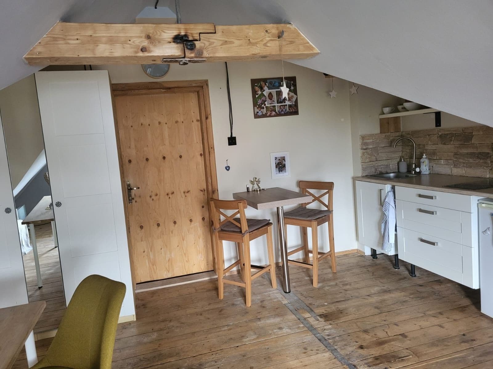 Pronájem bytu 2+kk 54 m², U Trati, Karlovy Vary, Karlovarský kraj Pronájem bytu 2+kk 54 m², U Trati, Karlovy Vary, Karlovarský kraj