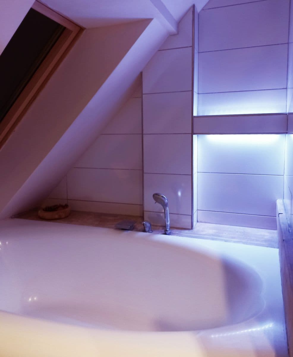 Pronájem bytu 2+kk 54 m², U Trati, Karlovy Vary, Karlovarský kraj Pronájem bytu 2+kk 54 m², U Trati, Karlovy Vary, Karlovarský kraj