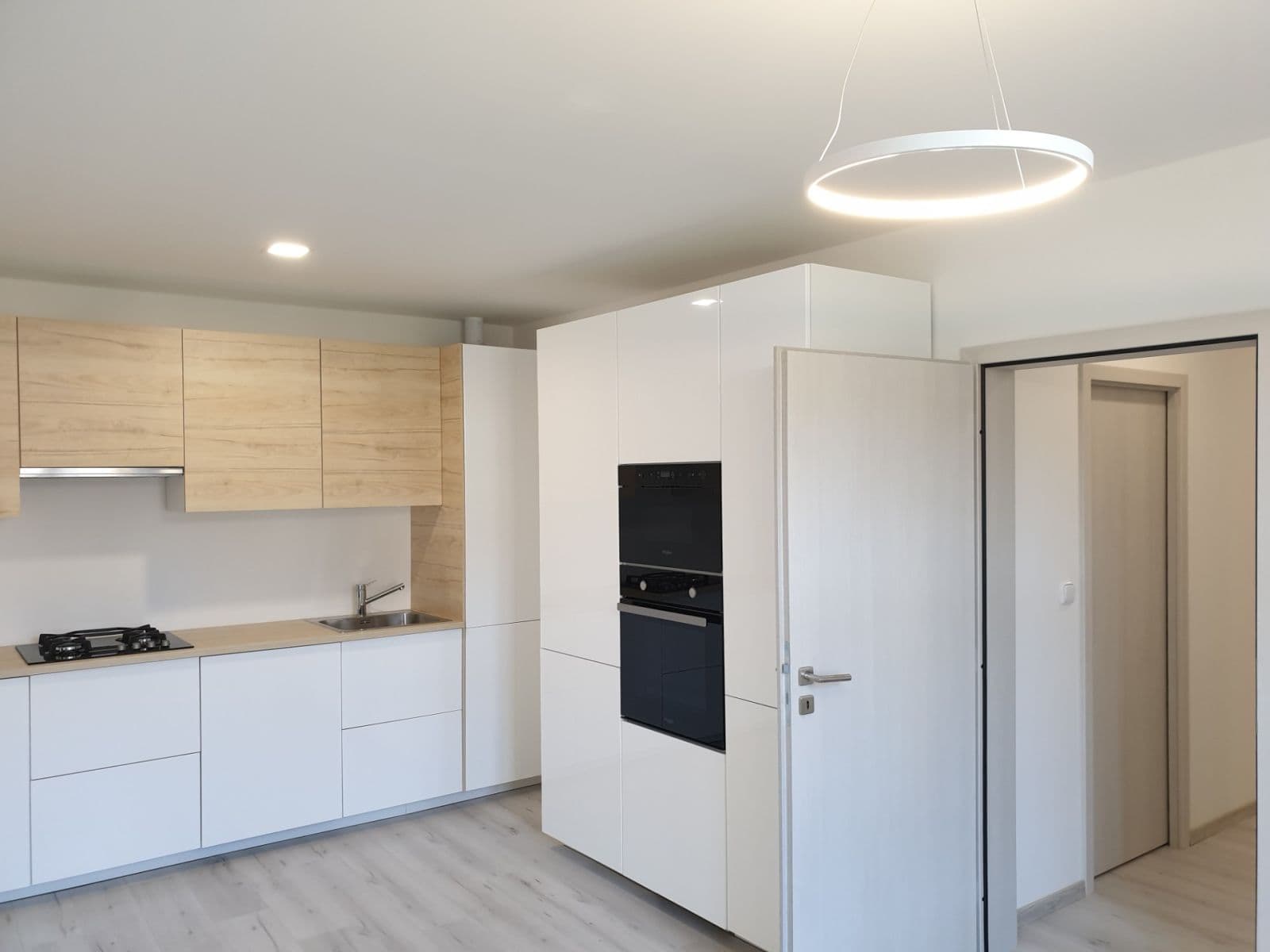 Pronájem bytu 12 m², Dobrovského, Brno, Jihomoravský kraj Pronájem bytu 12 m², Dobrovského, Brno, Jihomoravský kraj