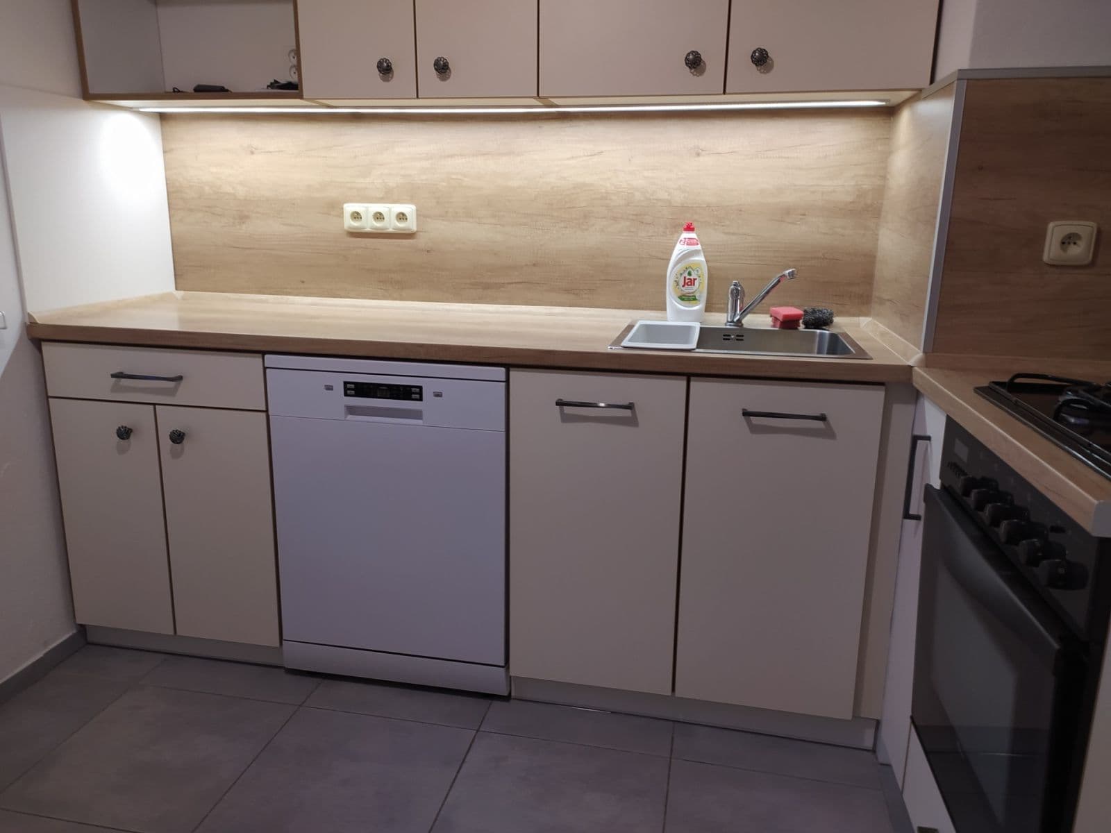 Pronájem bytu 3+1 71 m², Vdovská, Ostrava, Moravskoslezský kraj Pronájem bytu 3+1 71 m², Vdovská, Ostrava, Moravskoslezský kraj