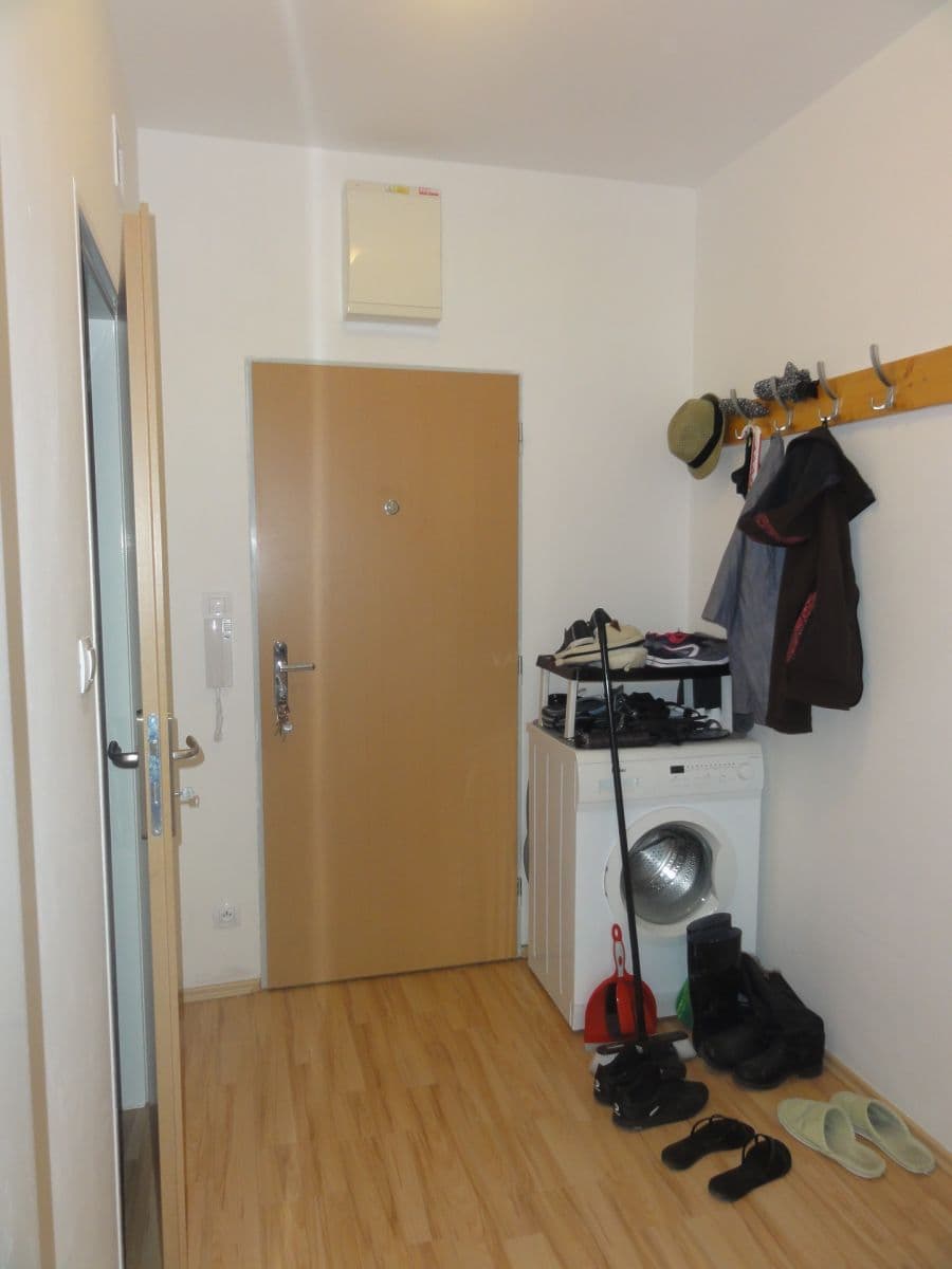 Pronájem bytu 2+kk 67 m², Pod Harfou, Praha, Praha Pronájem bytu 2+kk 67 m², Pod Harfou, Praha, Praha