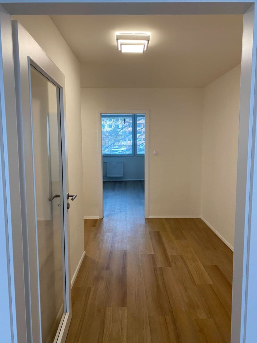 Prodej bytu 3+kk 76 m², Na růžovém poli, Kladno, Středočeský kraj Prodej bytu 3+kk 76 m², Na růžovém poli, Kladno, Středočeský kraj