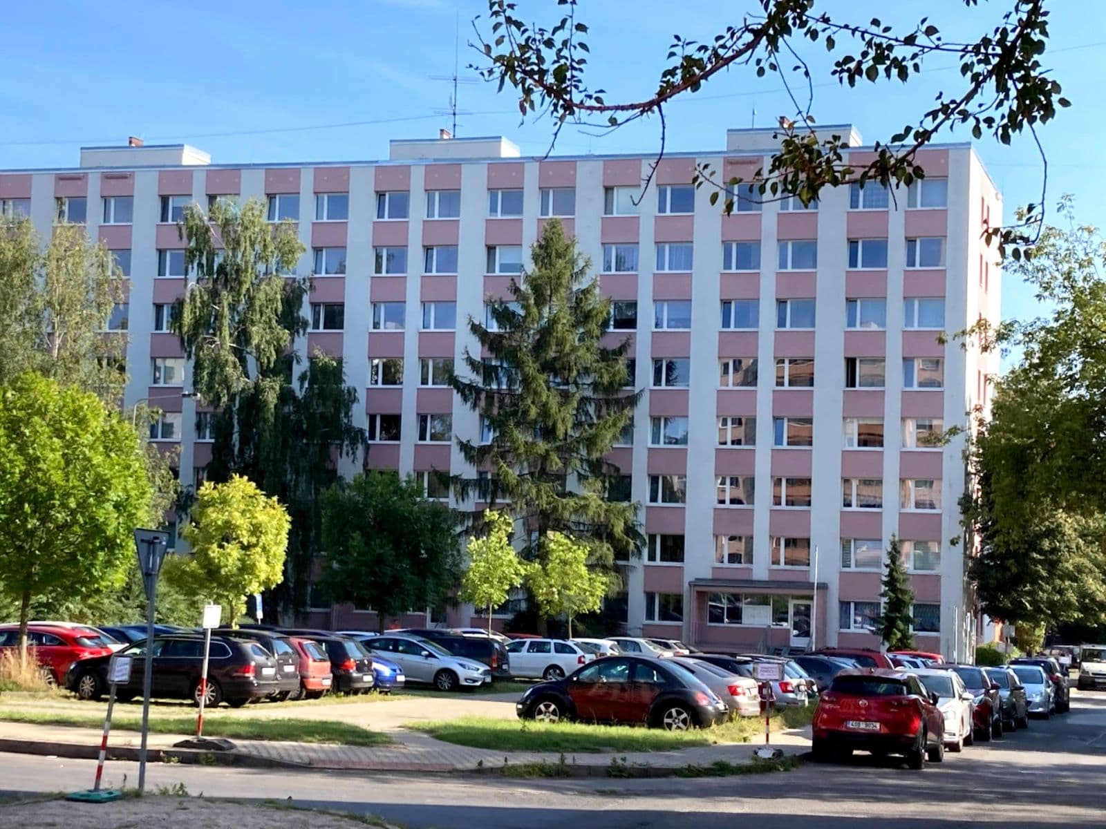 Prodej bytu 3+kk 76 m², Na růžovém poli, Kladno, Středočeský kraj Prodej bytu 3+kk 76 m², Na růžovém poli, Kladno, Středočeský kraj