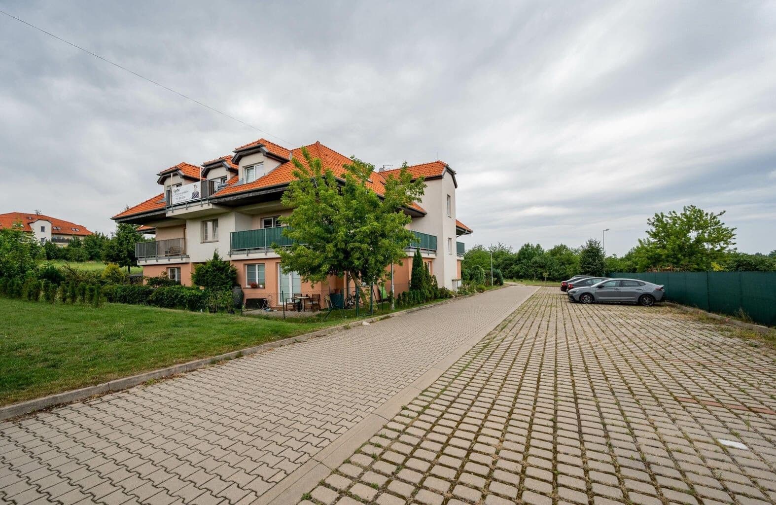 Pronájem bytu 2+kk 60 m², Habrová, Holubice, Středočeský kraj Pronájem bytu 2+kk 60 m², Habrová, Holubice, Středočeský kraj
