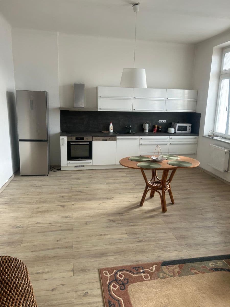 Pronájem bytu 2+kk 70 m², Masarykovo náměstí, Ostrava, Moravskoslezský kraj Pronájem bytu 2+kk 70 m², Masarykovo náměstí, Ostrava, Moravskoslezský kraj