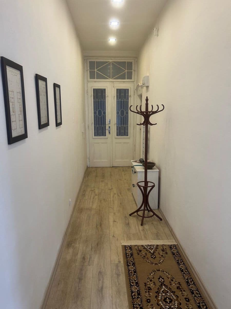 Pronájem bytu 2+kk 70 m², Masarykovo náměstí, Ostrava, Moravskoslezský kraj Pronájem bytu 2+kk 70 m², Masarykovo náměstí, Ostrava, Moravskoslezský kraj