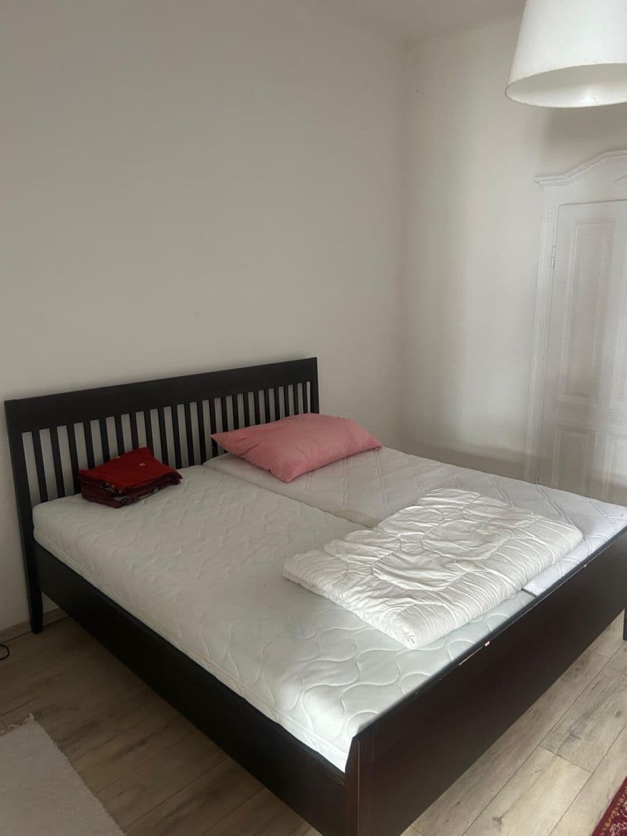 Pronájem bytu 2+kk 70 m², Masarykovo náměstí, Ostrava, Moravskoslezský kraj Pronájem bytu 2+kk 70 m², Masarykovo náměstí, Ostrava, Moravskoslezský kraj