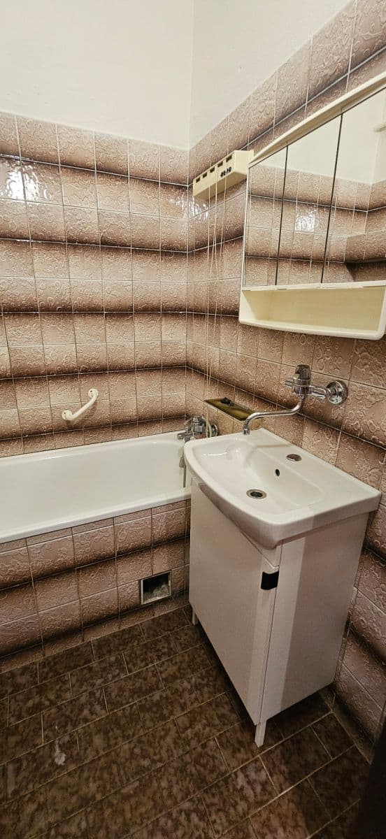 Pronájem bytu 2+kk 46 m², Kurta Konráda, Praha, Praha Pronájem bytu 2+kk 46 m², Kurta Konráda, Praha, Praha