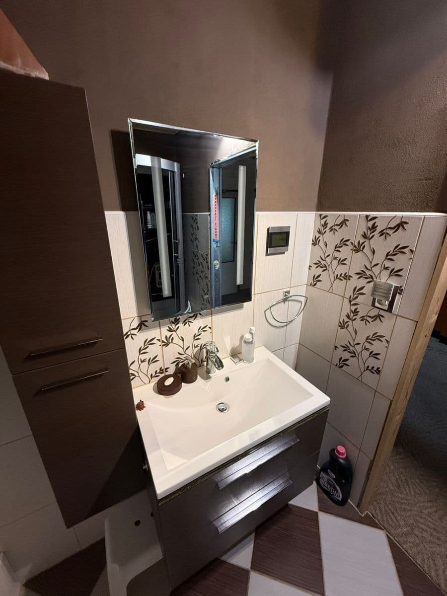 Prodej bytu 3+kk 69 m², Nad Stadionem, Králův Dvůr, Středočeský kraj Prodej bytu 3+kk 69 m², Nad Stadionem, Králův Dvůr, Středočeský kraj